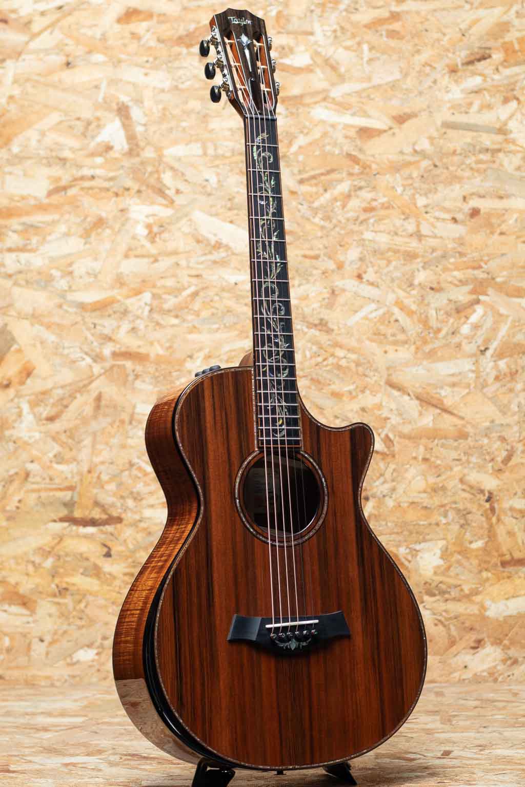 C12ce 12-Fret Grand Concert Custom 2024
