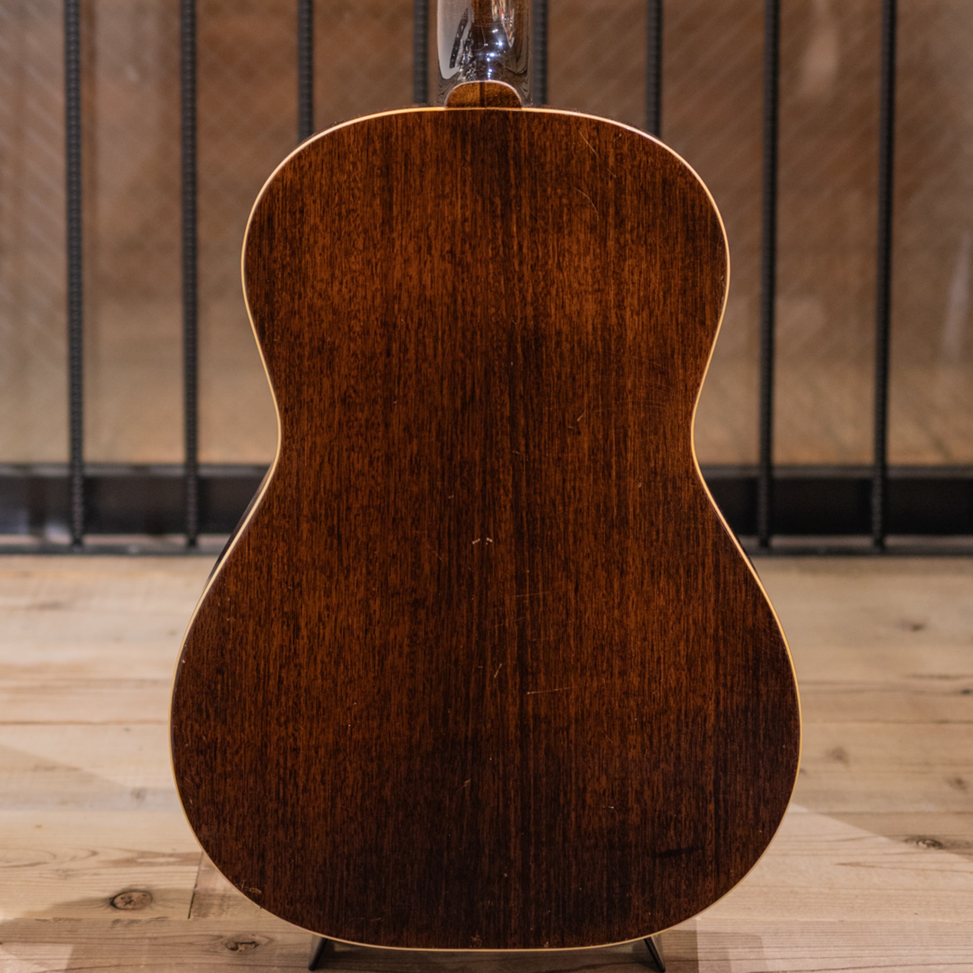 LG-2 Mahogany Top / 1944