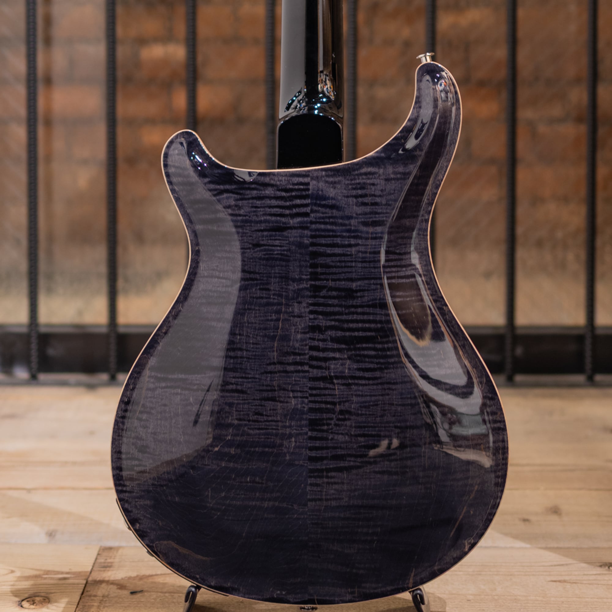 Hollowbody II Piezo Gray Black / 2025