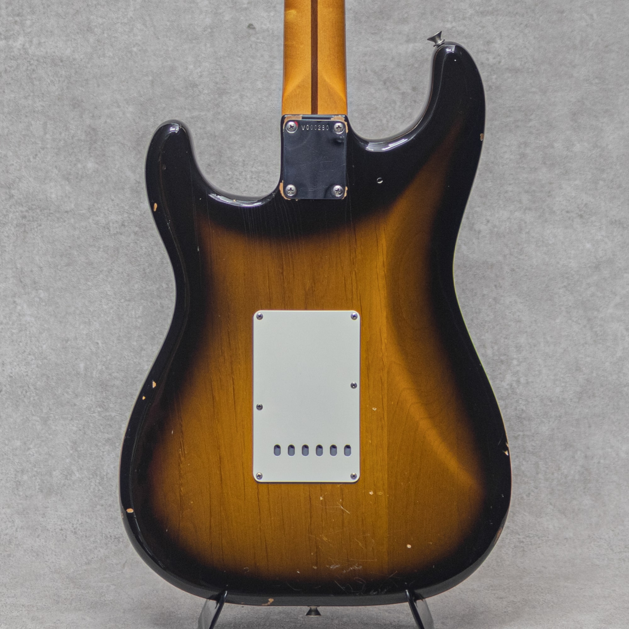 Vintage '57 Stratocaster Sunburst 2-Color Sunburst / 1982