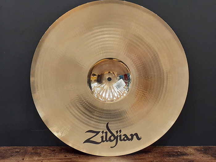 【新品】A Custom 19" Crash