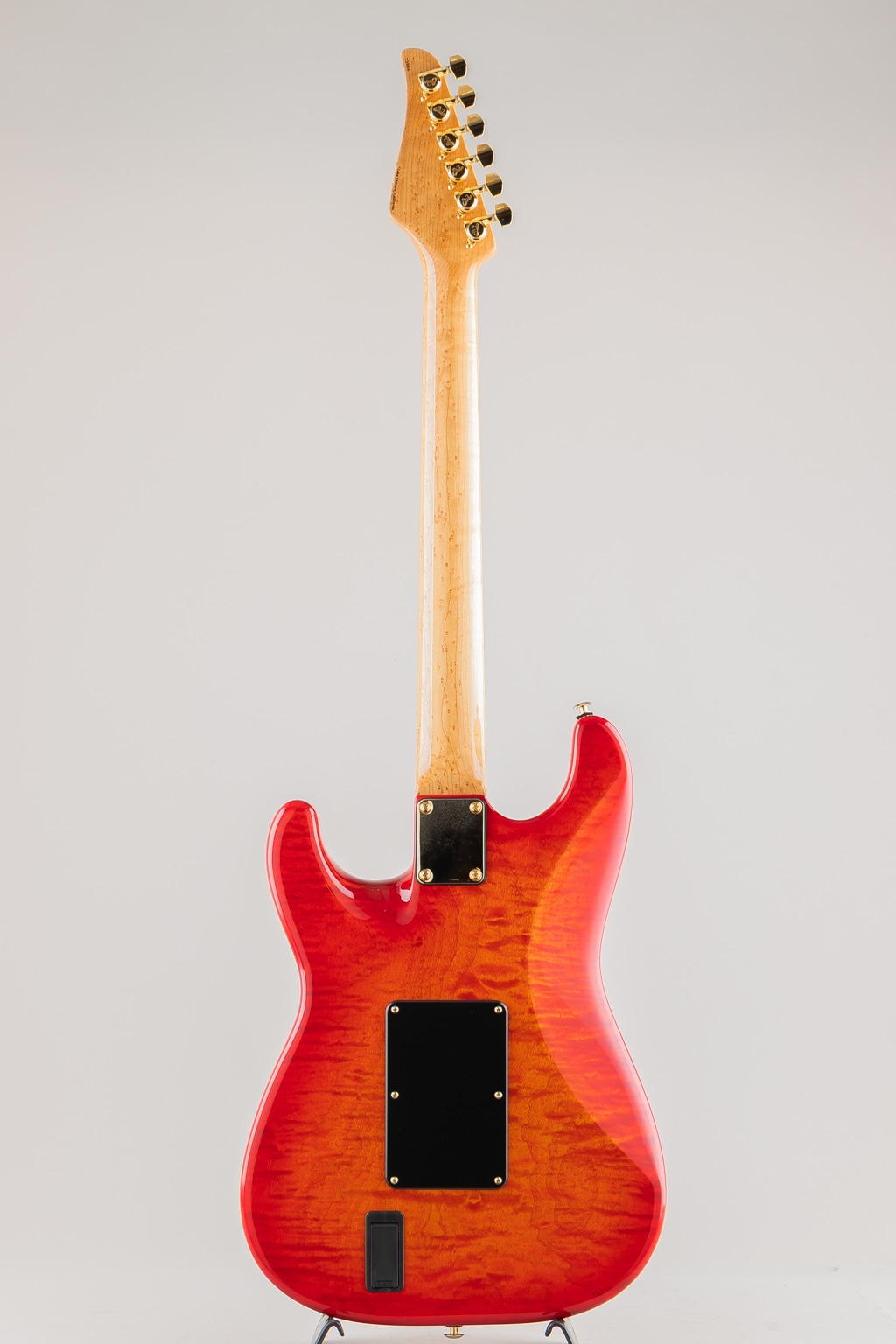Neck-Through Carve Top Torrefied Silver Maple Honduras Mahogany H/S/H Trans Red