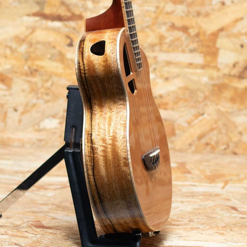 Le Manga C w/EQ: ウクレレ｜三木楽器公式通販サイト