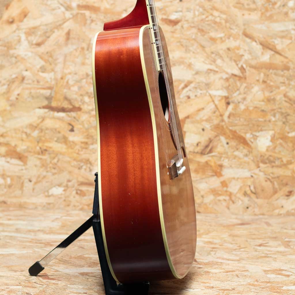 1960 Hummingbird Light Aged