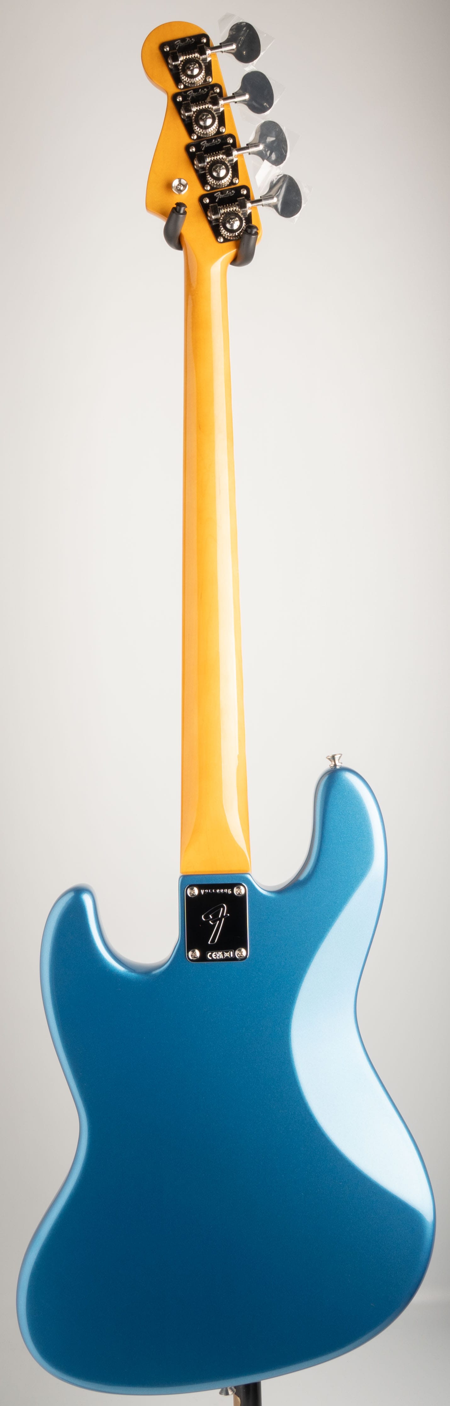 American Vintage II 1966 Jazz Bass / Lake Placid Blue