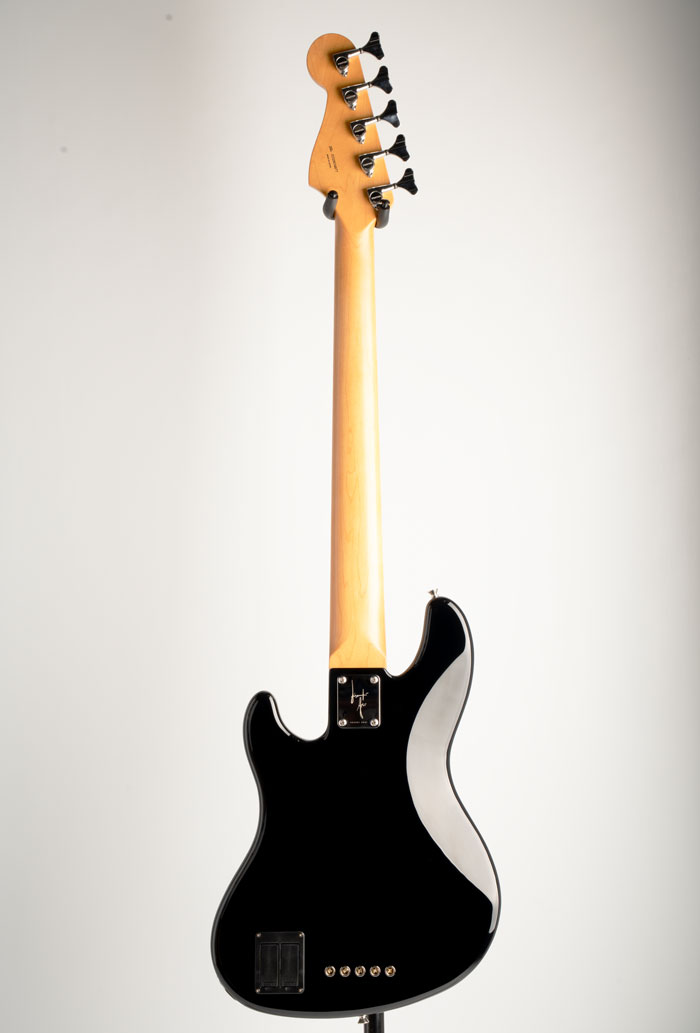 Deluxe Jazz Bass V Kazuki Arai Edition Black: ベース｜三木楽器公式