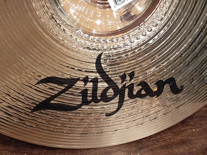 【新品】S 16" Medium Thin Crash