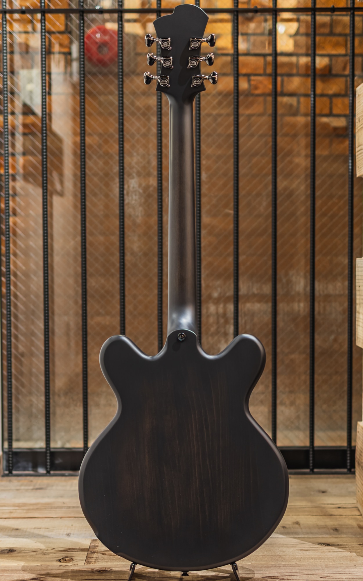Model 35 Chambered Semi-hollow Black Smoke Sunburst Stain S/N:755