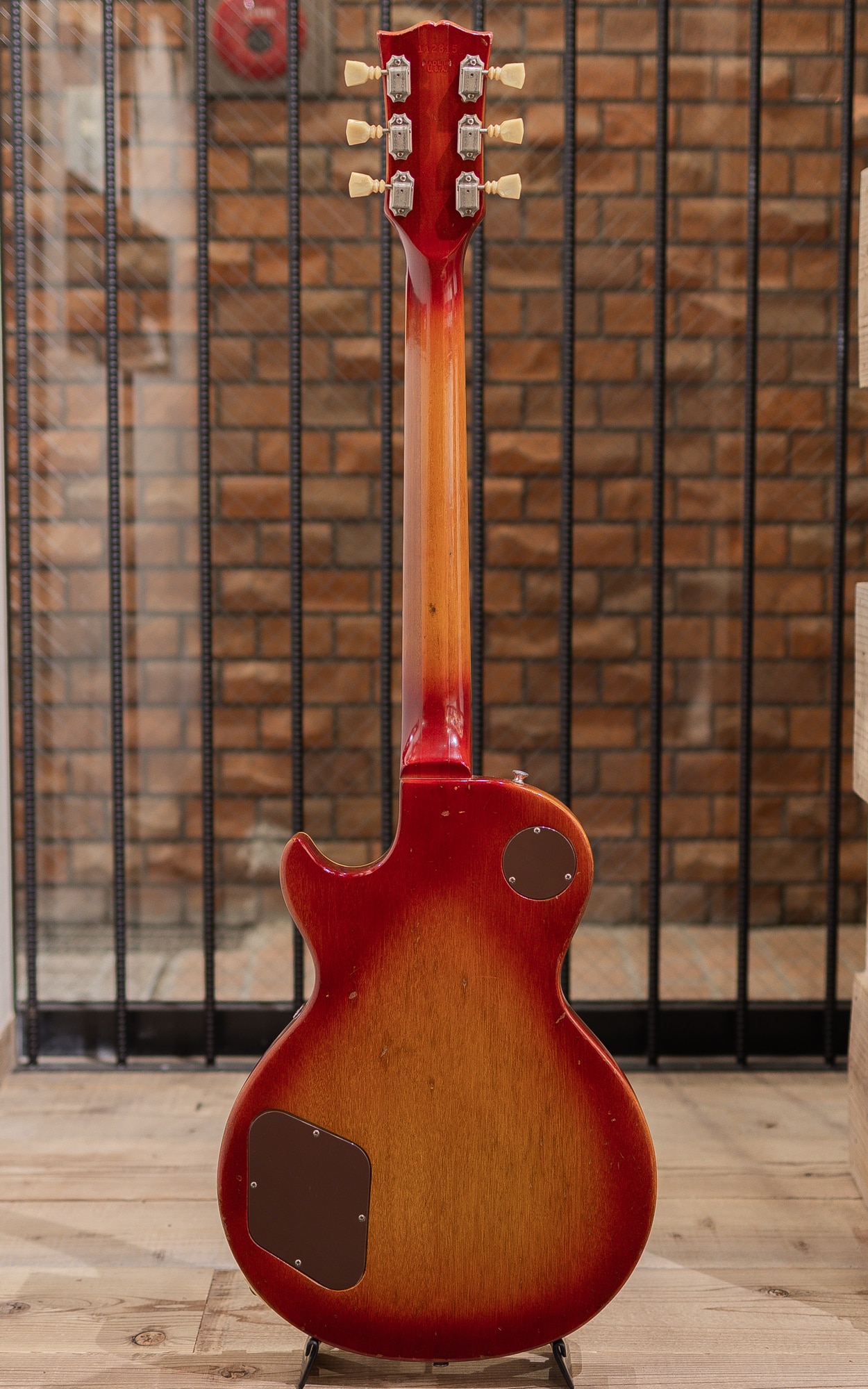 Les Paul Deluxe "Goof Hiders" Cherry Sunburst / Circa 1974