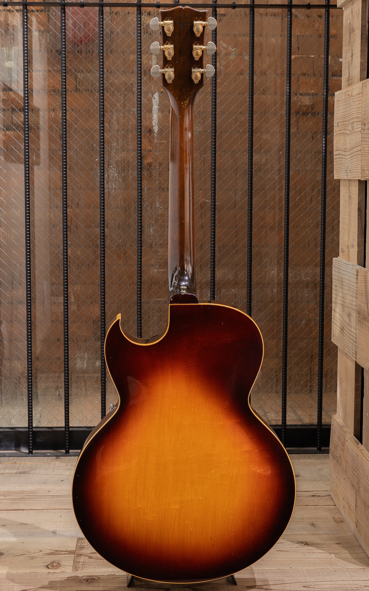 ES-175D Sunburst / 1970