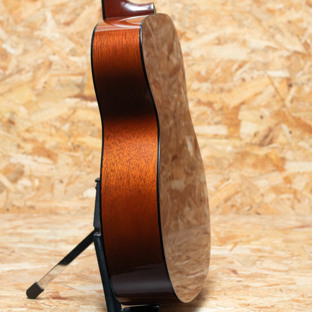 OOO-18 Authentic 1937 Sunburst 2010