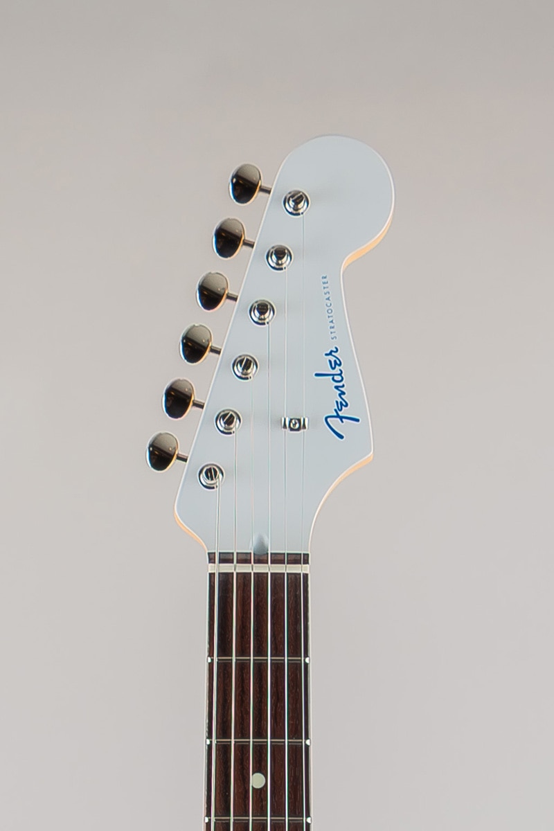 Made in Japan Limited Hybrid II Stratocaster Blanc /White/Rosewood Fingerboard