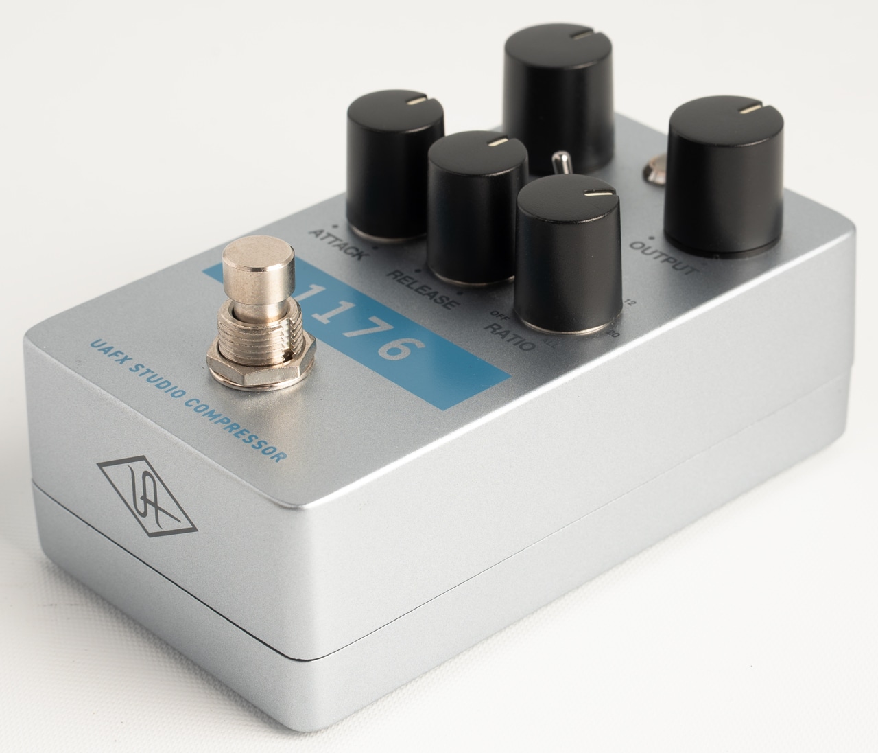 UAFX 1176 Studio Compressor: エフェクター｜三木楽器公式通販サイト