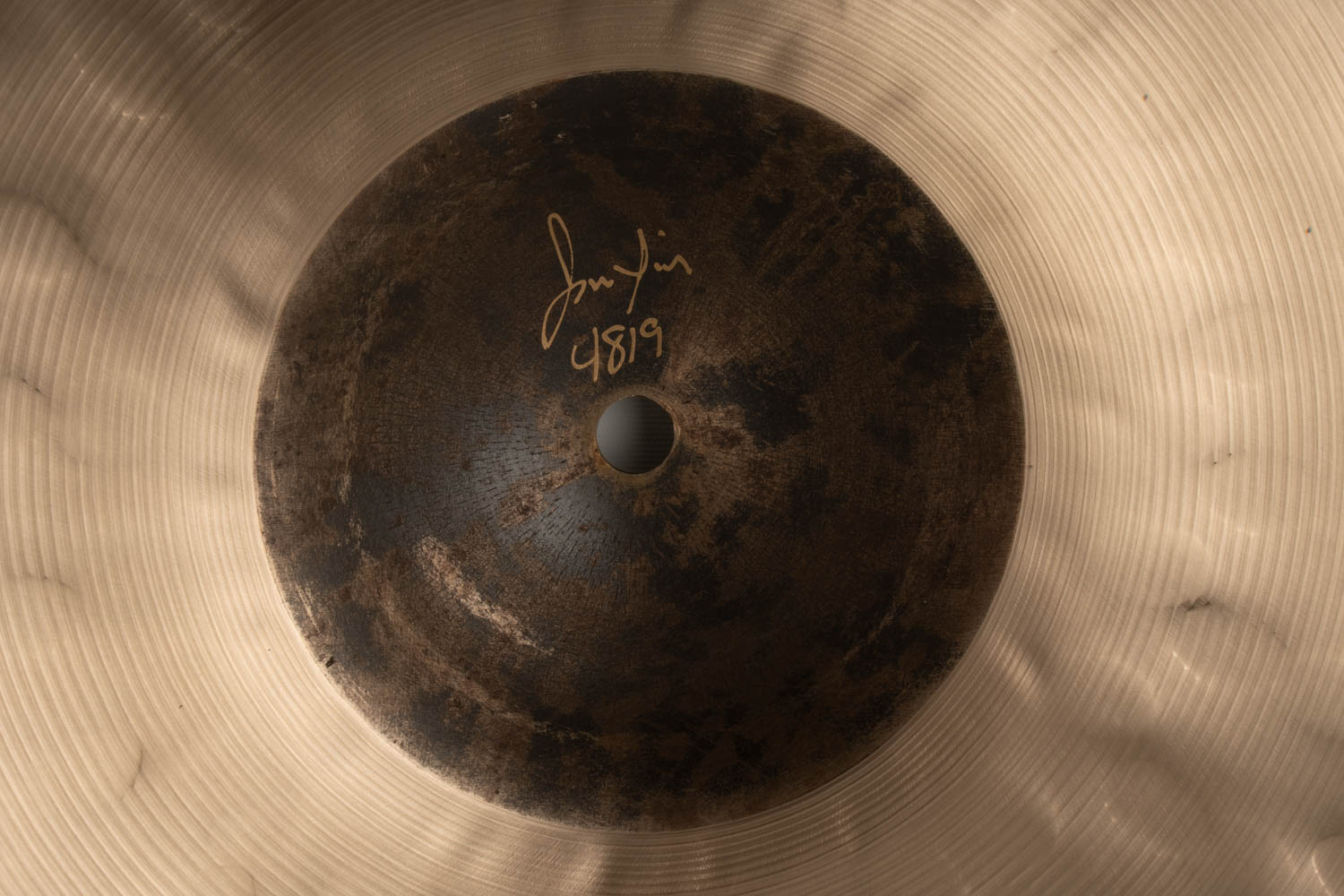 Artisan Traditional Symphonic 18” サスペンドシンバル VL-18AS/YA