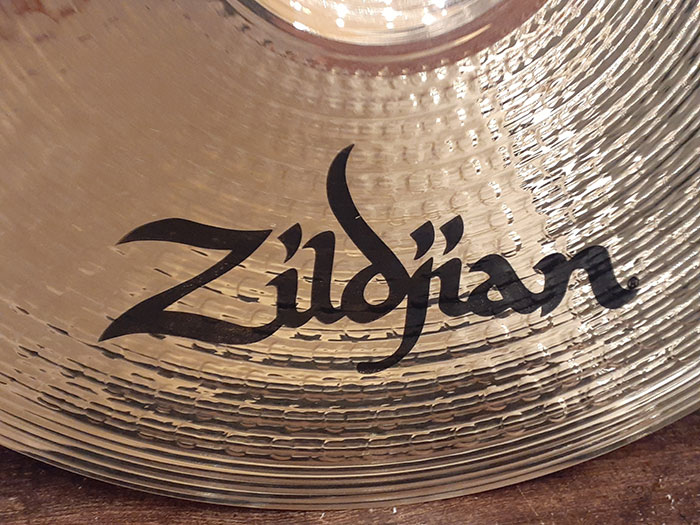 【新品】S 18" Medium Thin Crash