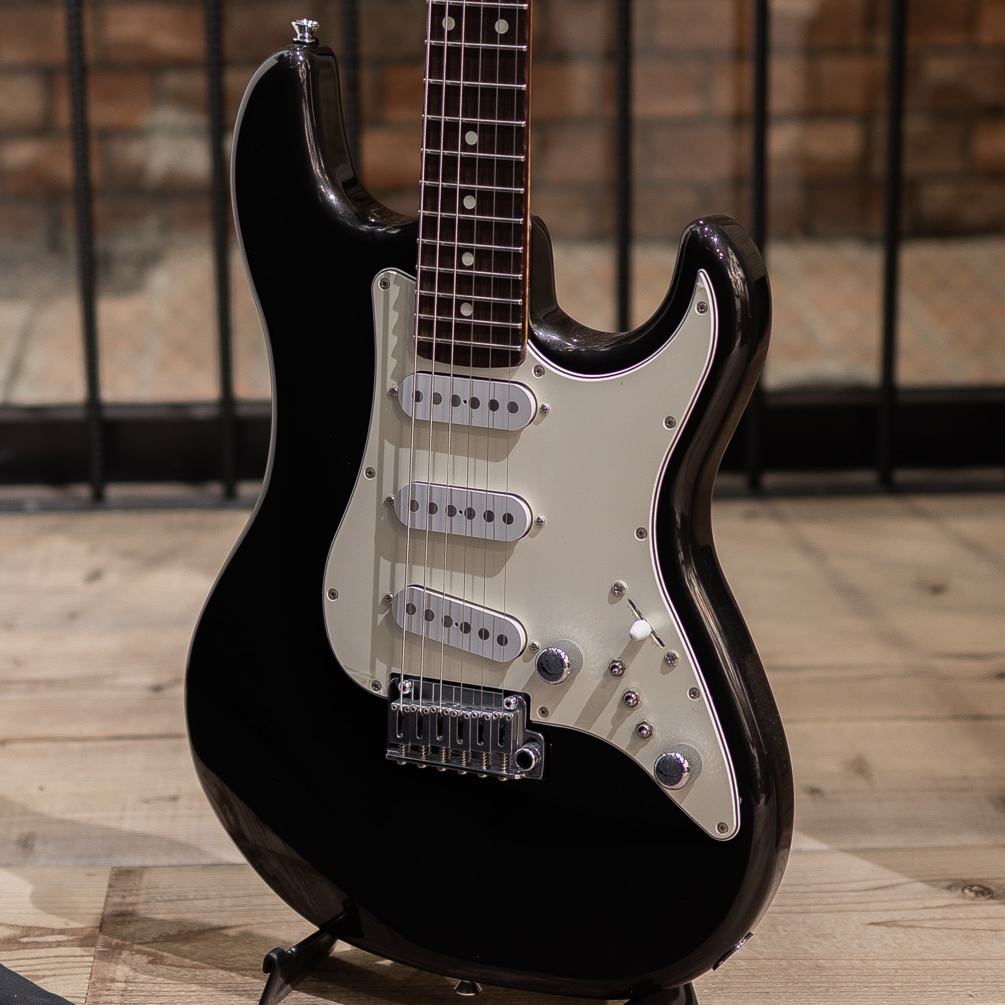 TST-201 5A Roasted Flame Maple Neck/Rosewood FB Dark Black Metallic