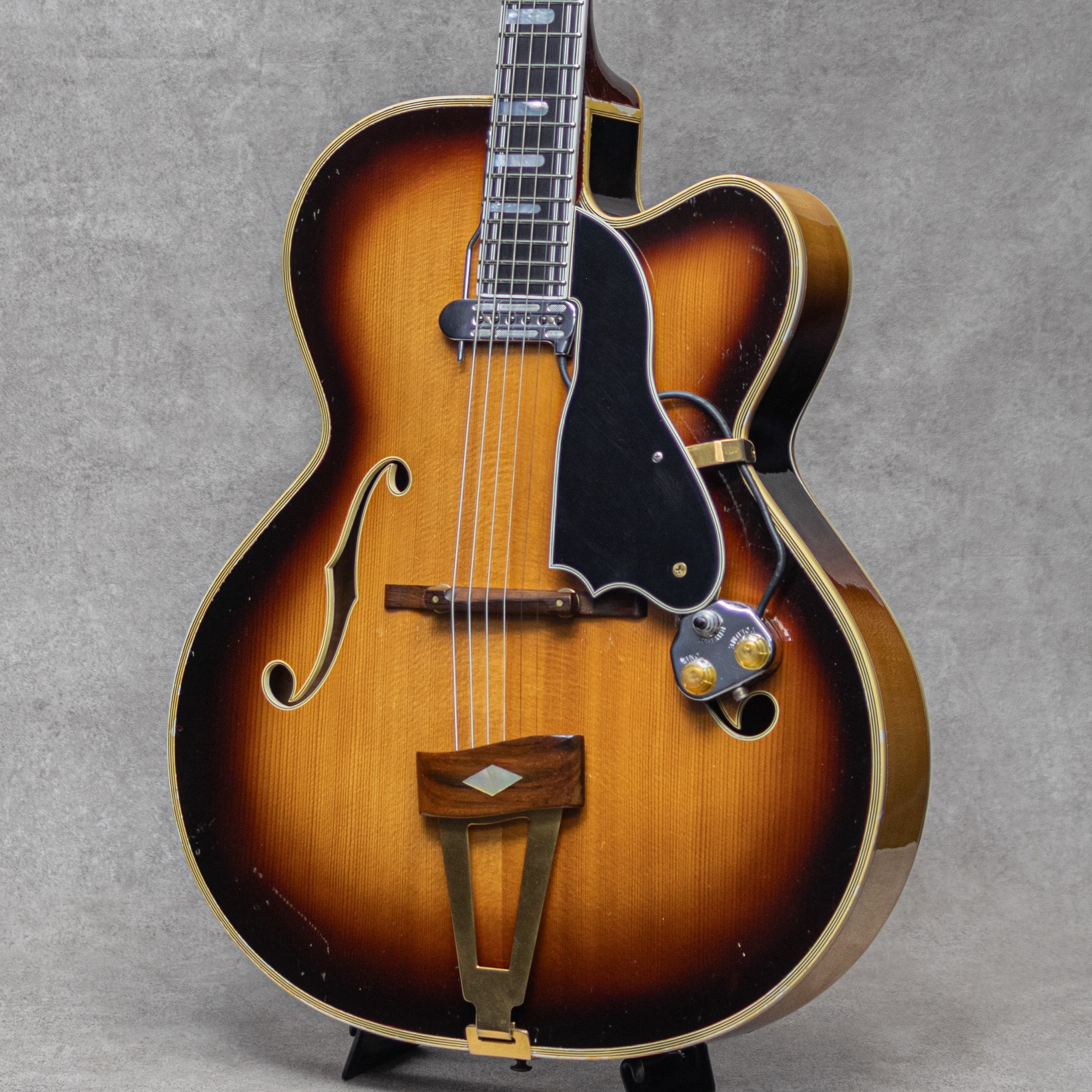 17inch Archtop / 1971
