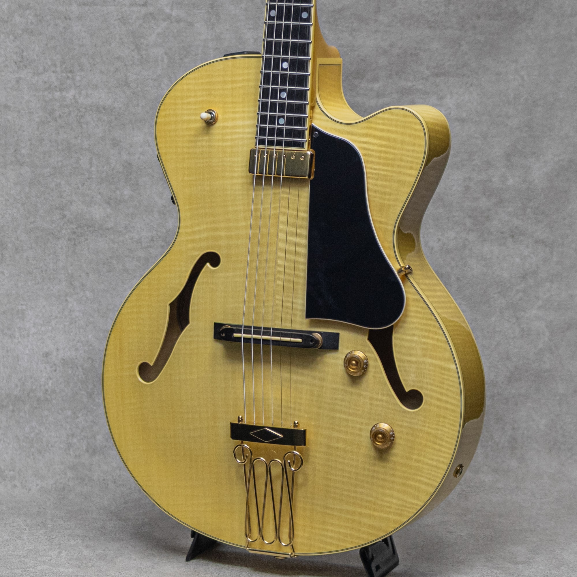 AEX-1500 Natural / 2000