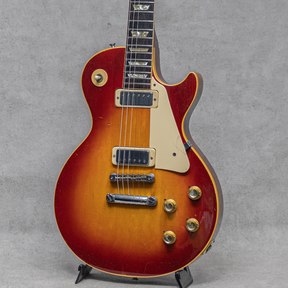 Les Paul Deluxe Cherry Sunburst / Early 1970s