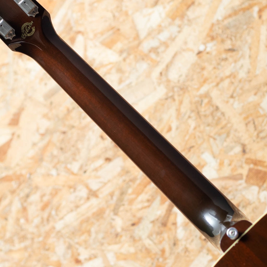 1940s LG-2 2011