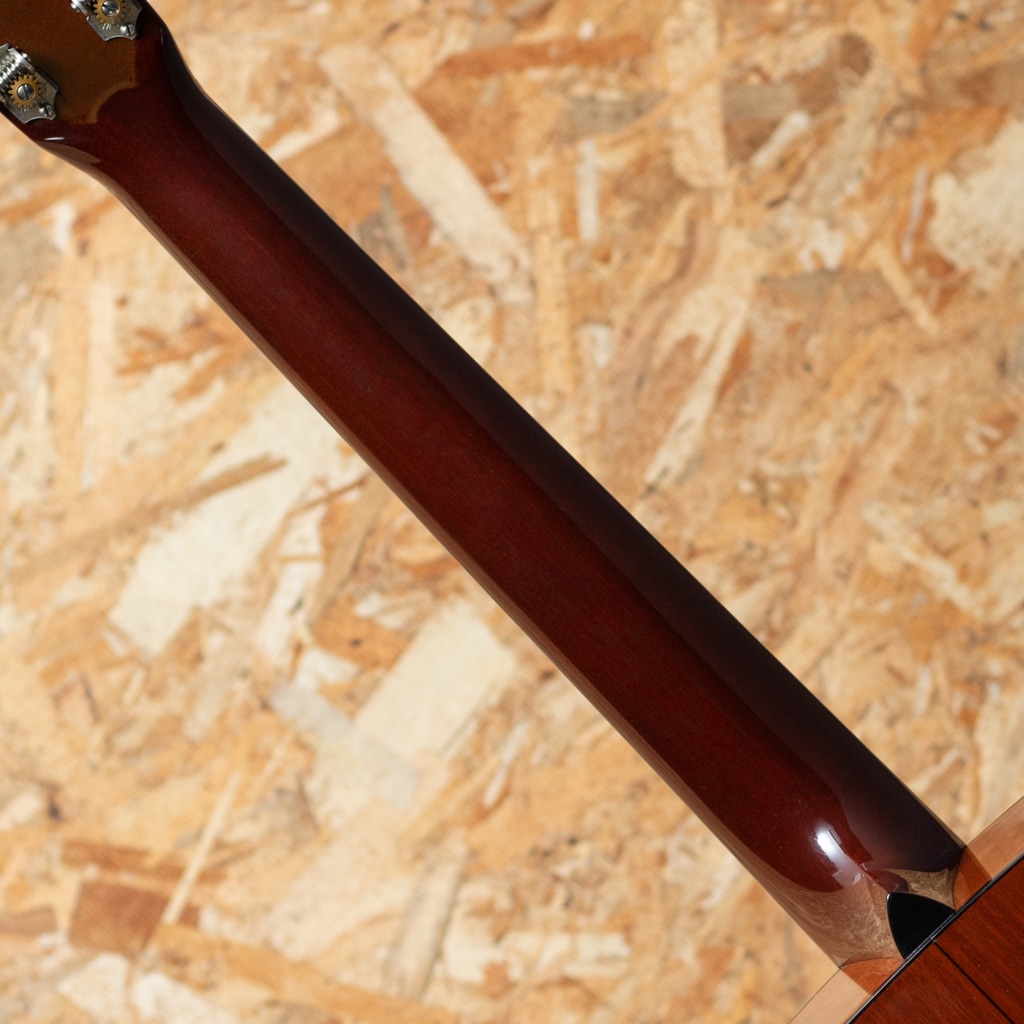 OOO-18 Authentic 1937 Sunburst 2010