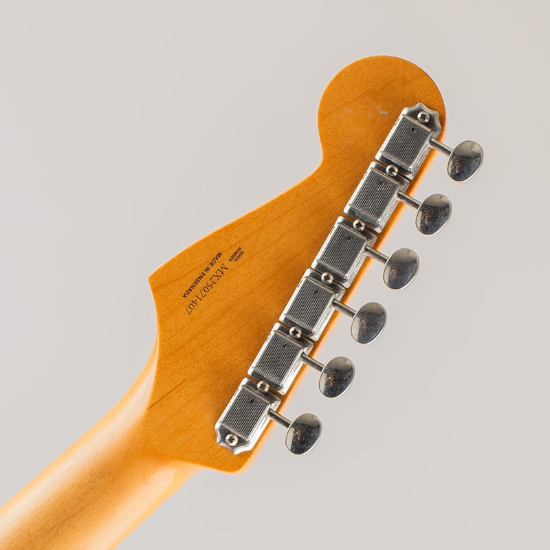 Limited Edition Vintera II Road Worn '60s Stratocaster /Black/Maple Fingerboard