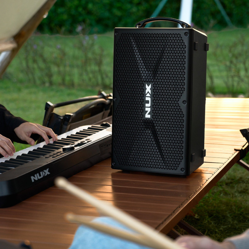 NUX Busking 200FR (NBA-200FR) w/ Trolley Bag