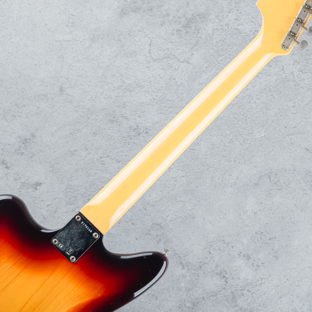 American Vintage 62 Jaguar 3-Color Sunburst 2011: エレキギター