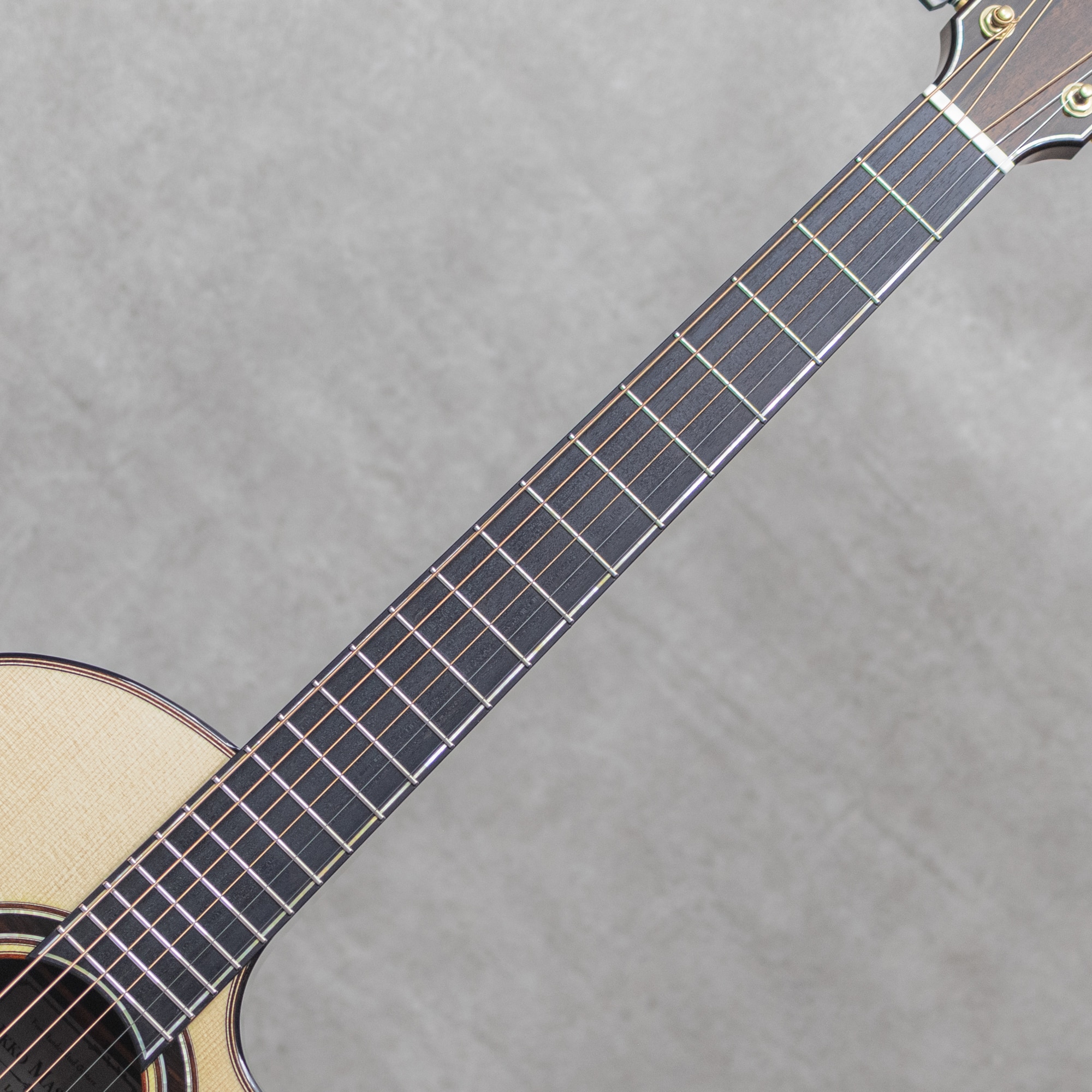 Model A Cutaway German Spruce / African Blackwood