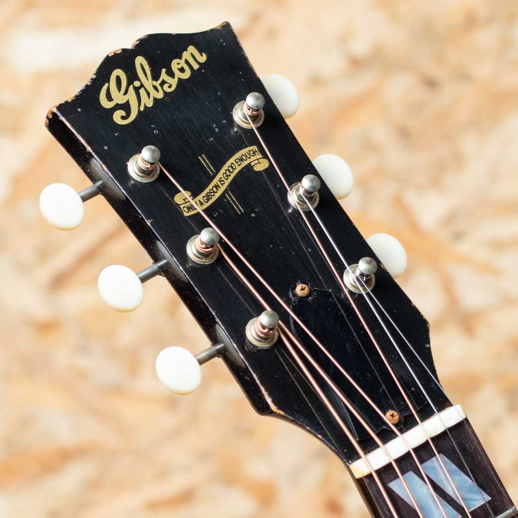 Murphy Lab 1942 Banner Southern Jumbo Light Aged VS