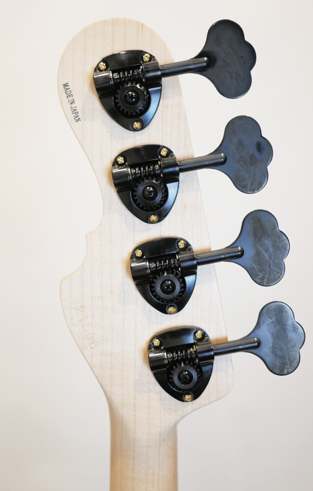 MJ24-MV-EWC PE/MH AC WSE'25 NA/BL-B-MAT