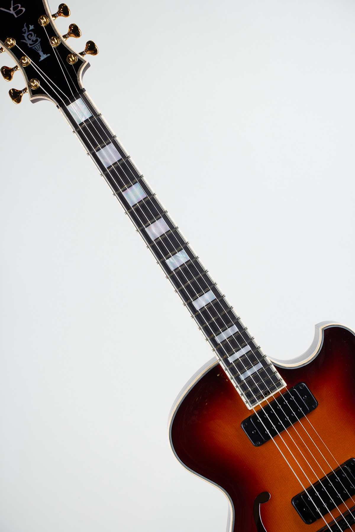 Model 14 Archtop 2 Pickup Tabacco Burst High Gloss Topcoat