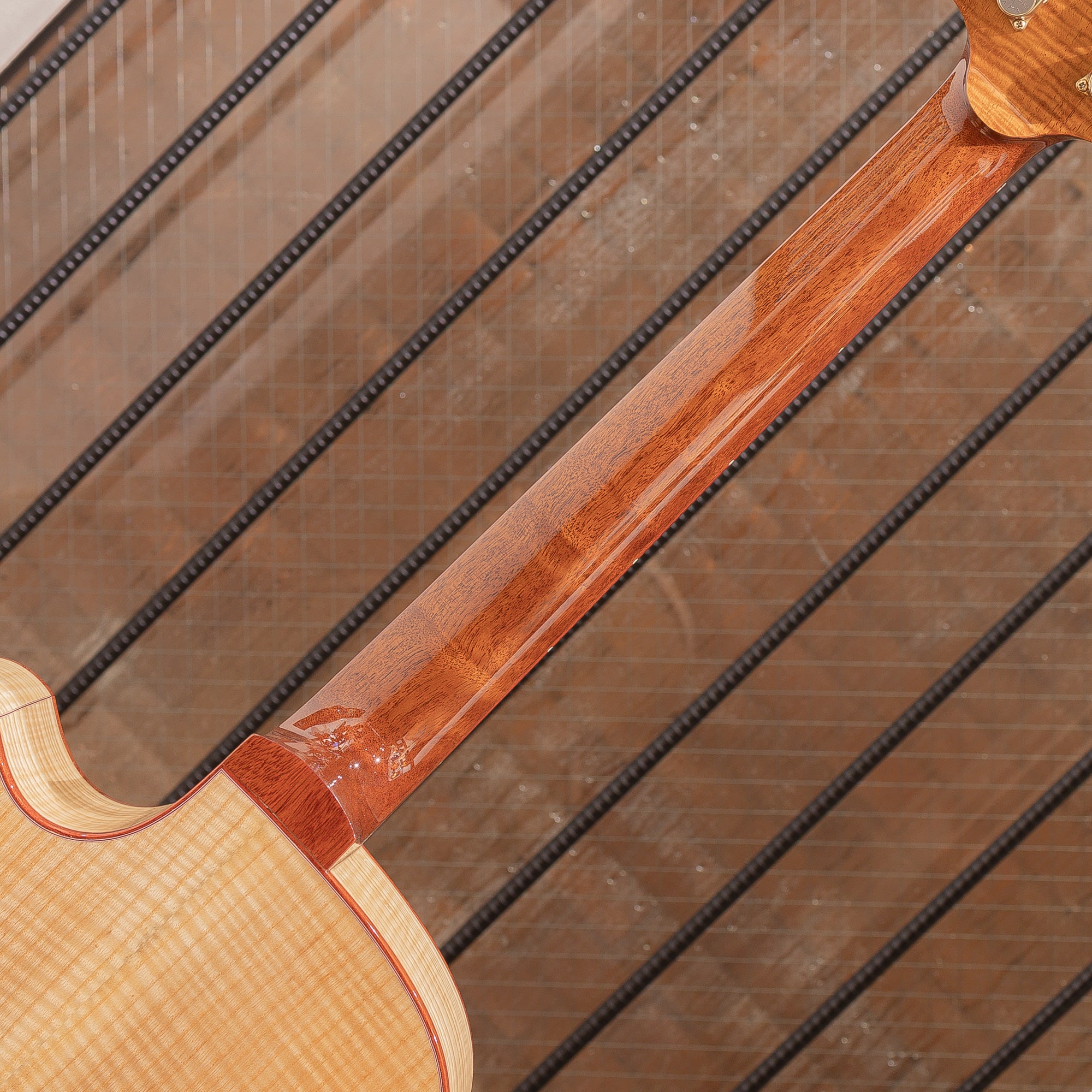 Watanabe Kazumi Model Curly White Ash -30th Anniversary-