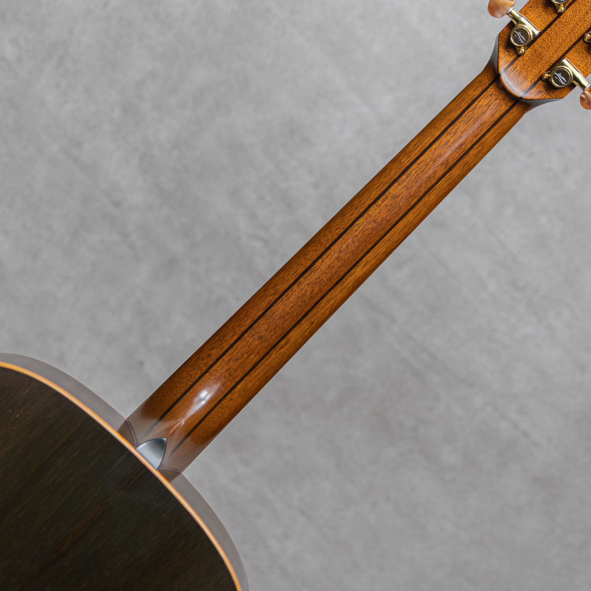 O-38 Jacaranda / 1992