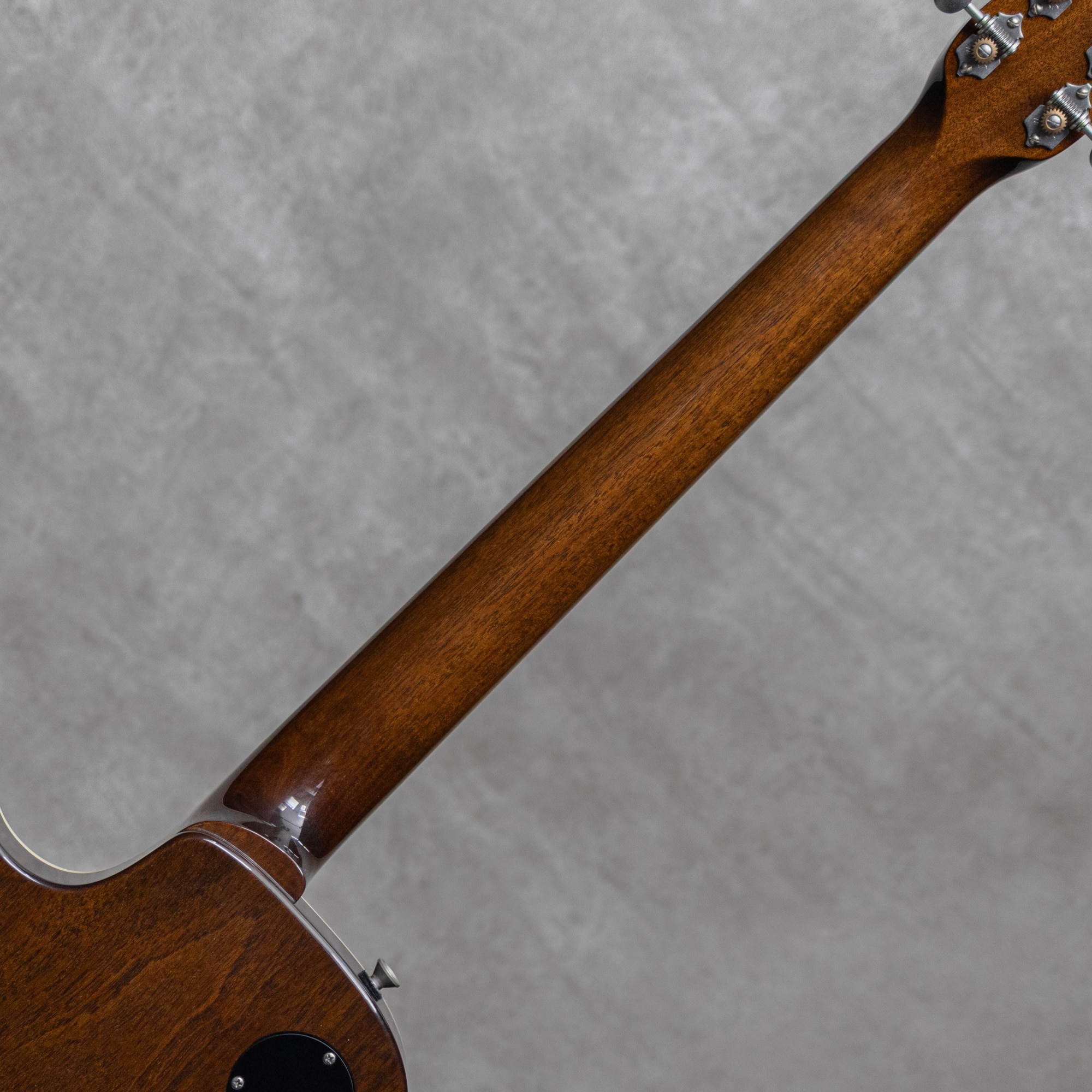 470JL Antique Blonde / 2023