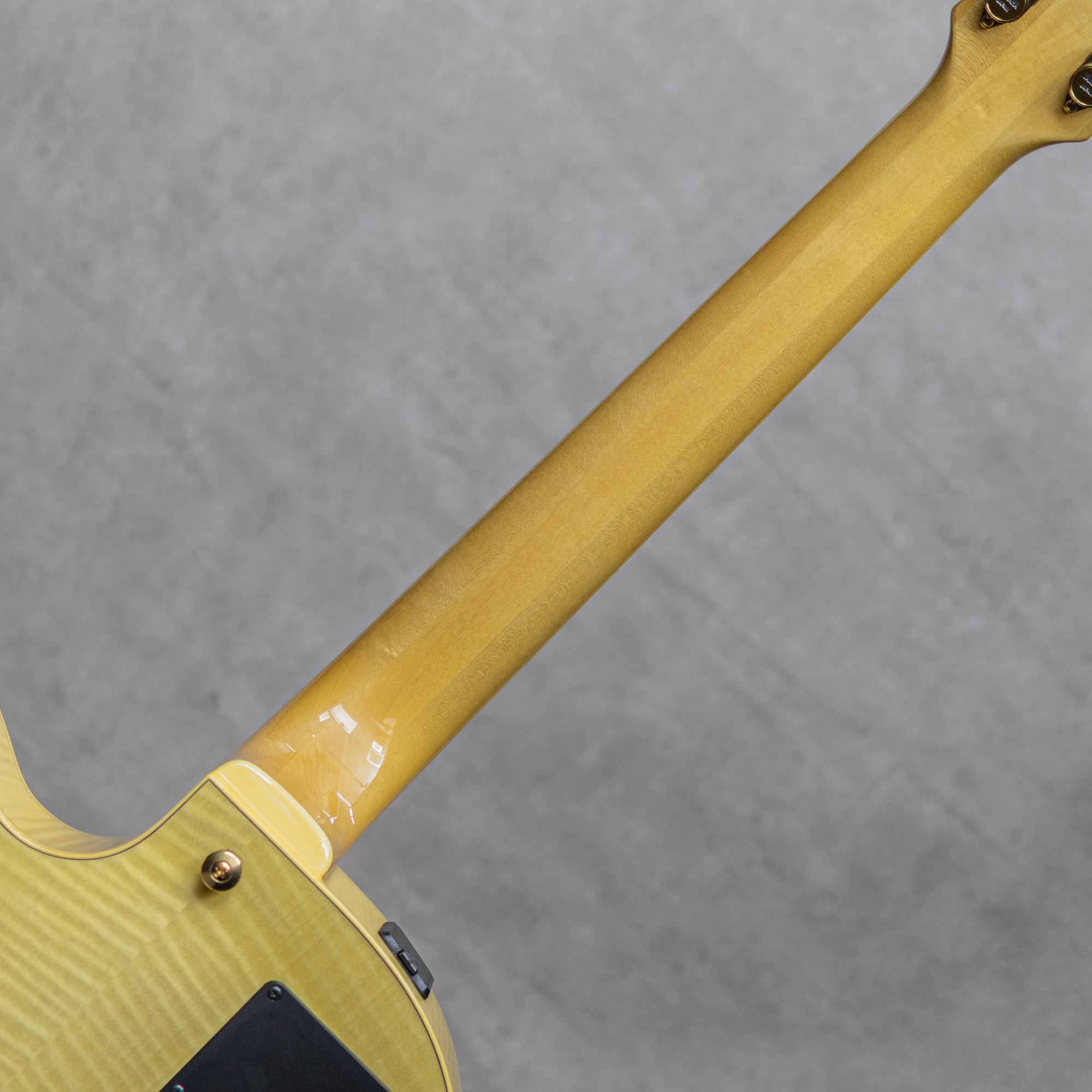 AEX-1500 Natural / 2000