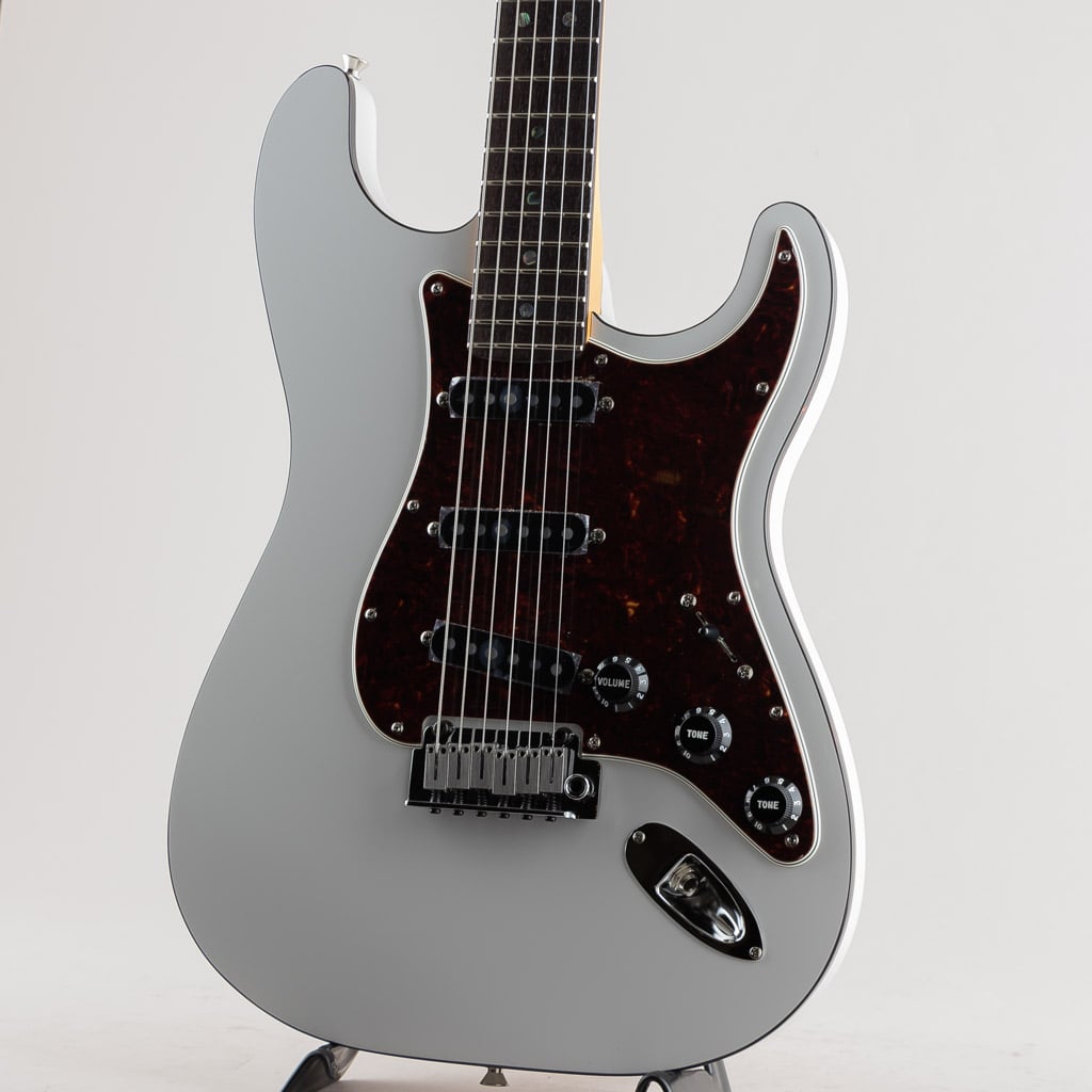 Made in Japan Limited Active Modern Stratocaster, Rosewood Fingerboard, Feather Gray
