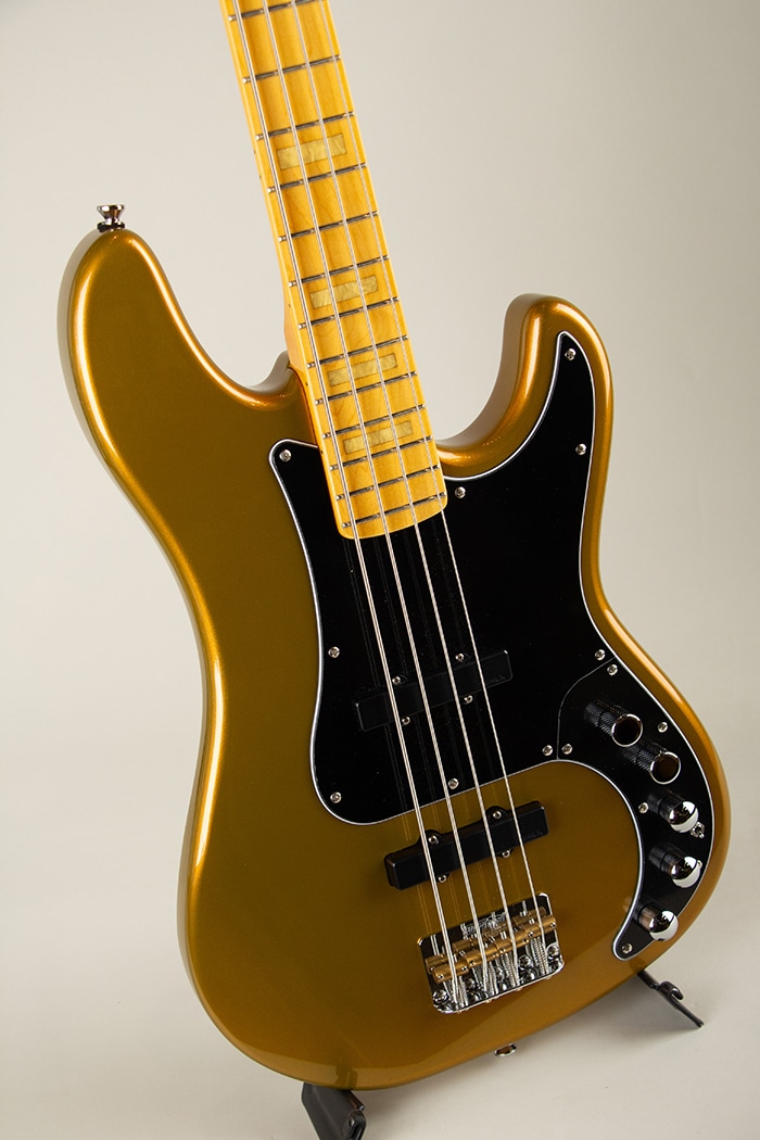 Standard Series 4-Strings / SWAMP ASH / GOLD