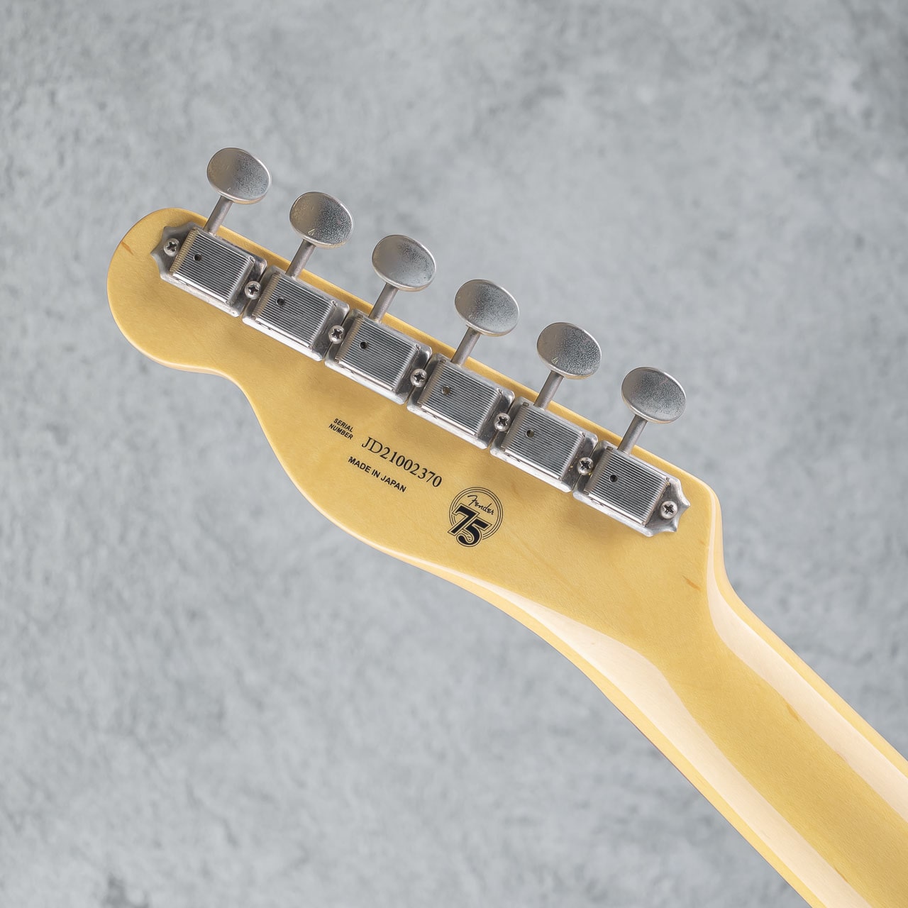 2021 Limited Made in Japan Offset Telecaster Daphne Blue: Electric