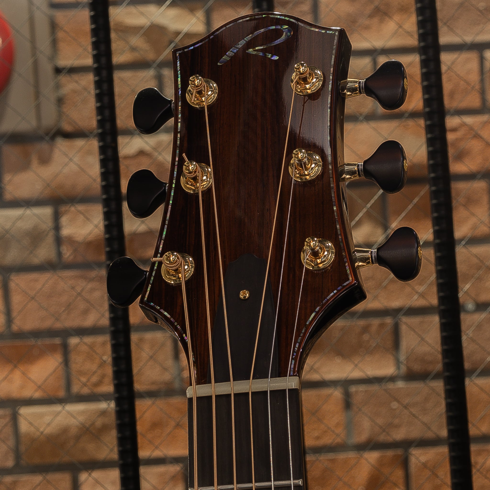 Nightingale Grand Soloist Cutaway European Spruce / Cocobolo