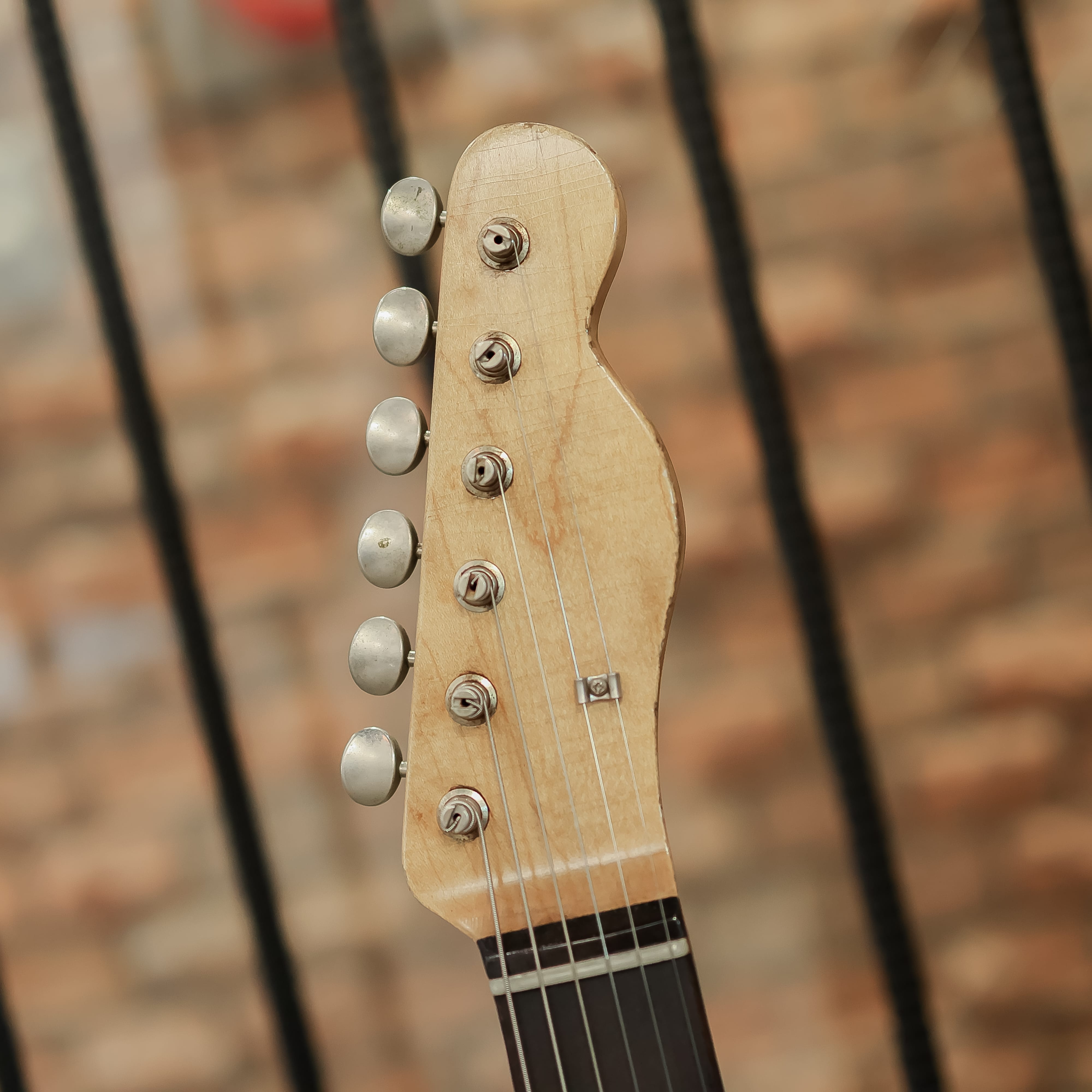 Early 60s Whiteguard #44281 Medium Aging Blonde Rosewood FB Medium