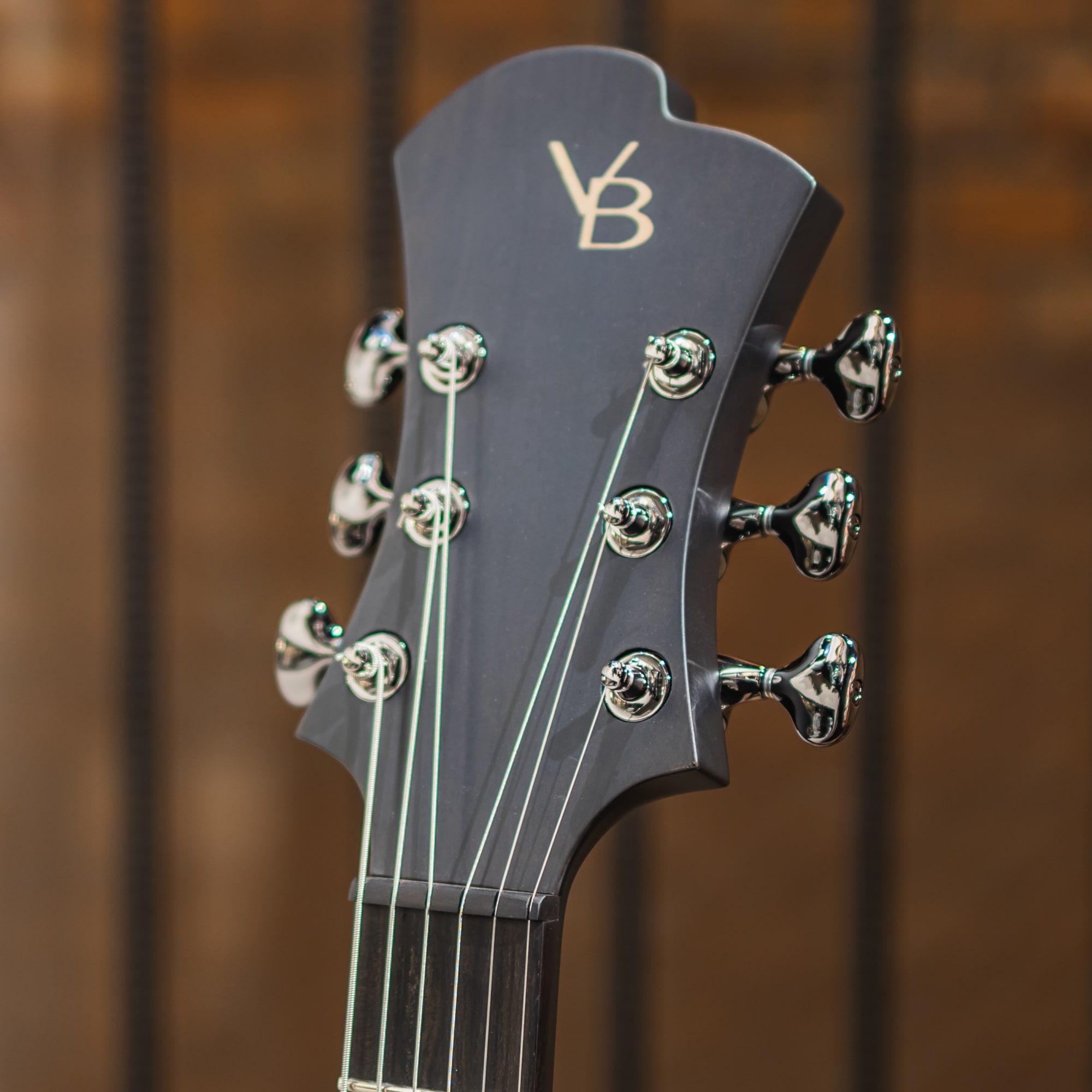 Model 35 Chambered Semi-hollow Black Smoke Sunburst Stain S/N:755