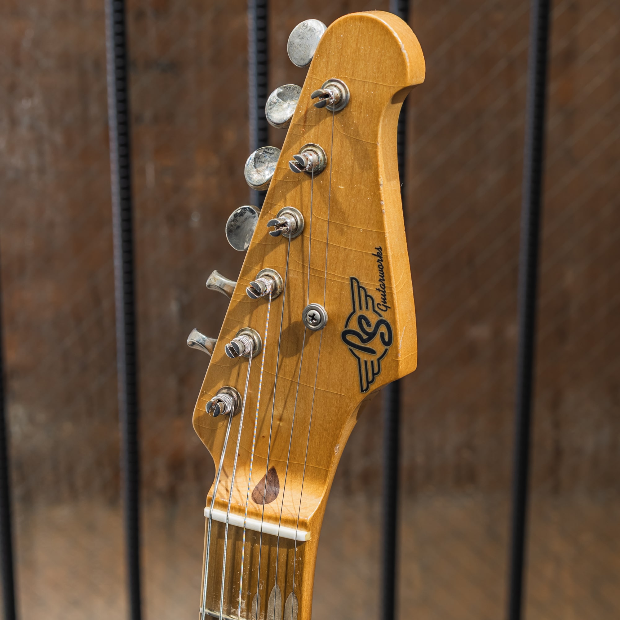 Contour Whiteguard "Ash Body" Two Tone Burst Road Killed