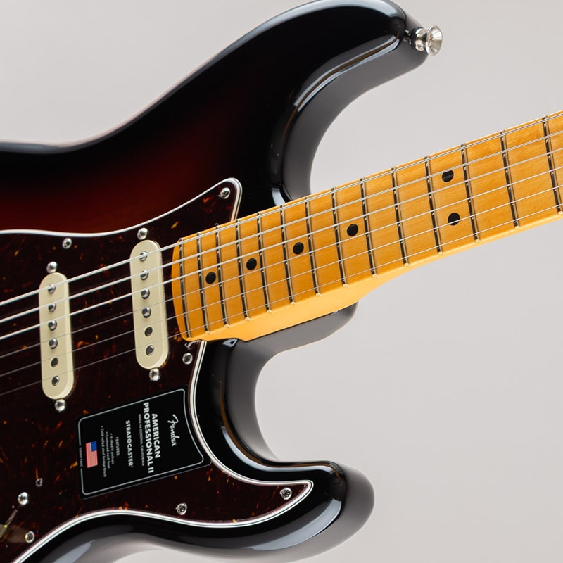 American Professional II Stratocaster/3-Color Sunburst/Maple Fingerboard