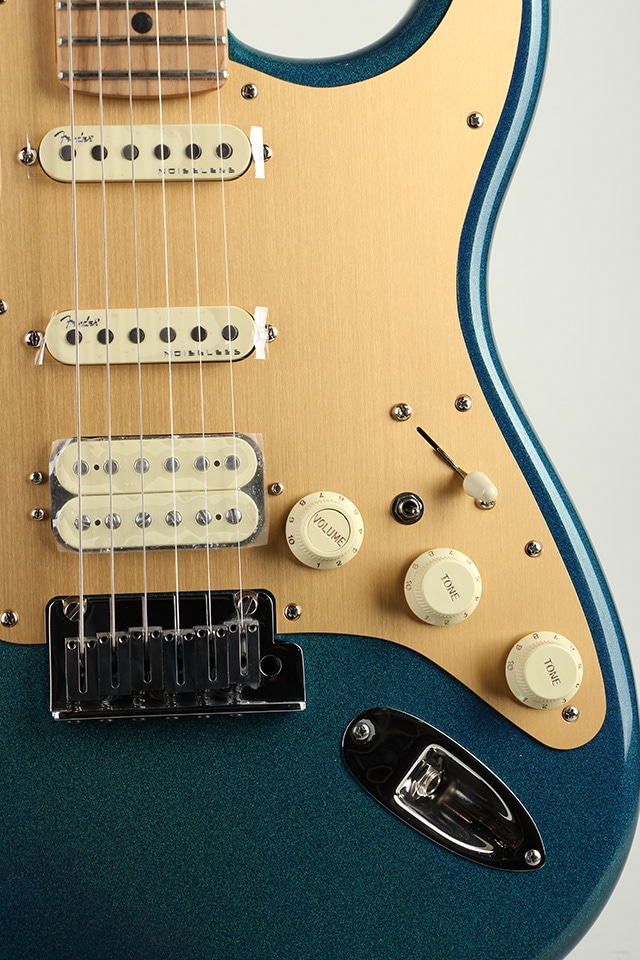 American Ultra II Stratocaster HSS Roasted Maple Aurora 【S/N US25000946】