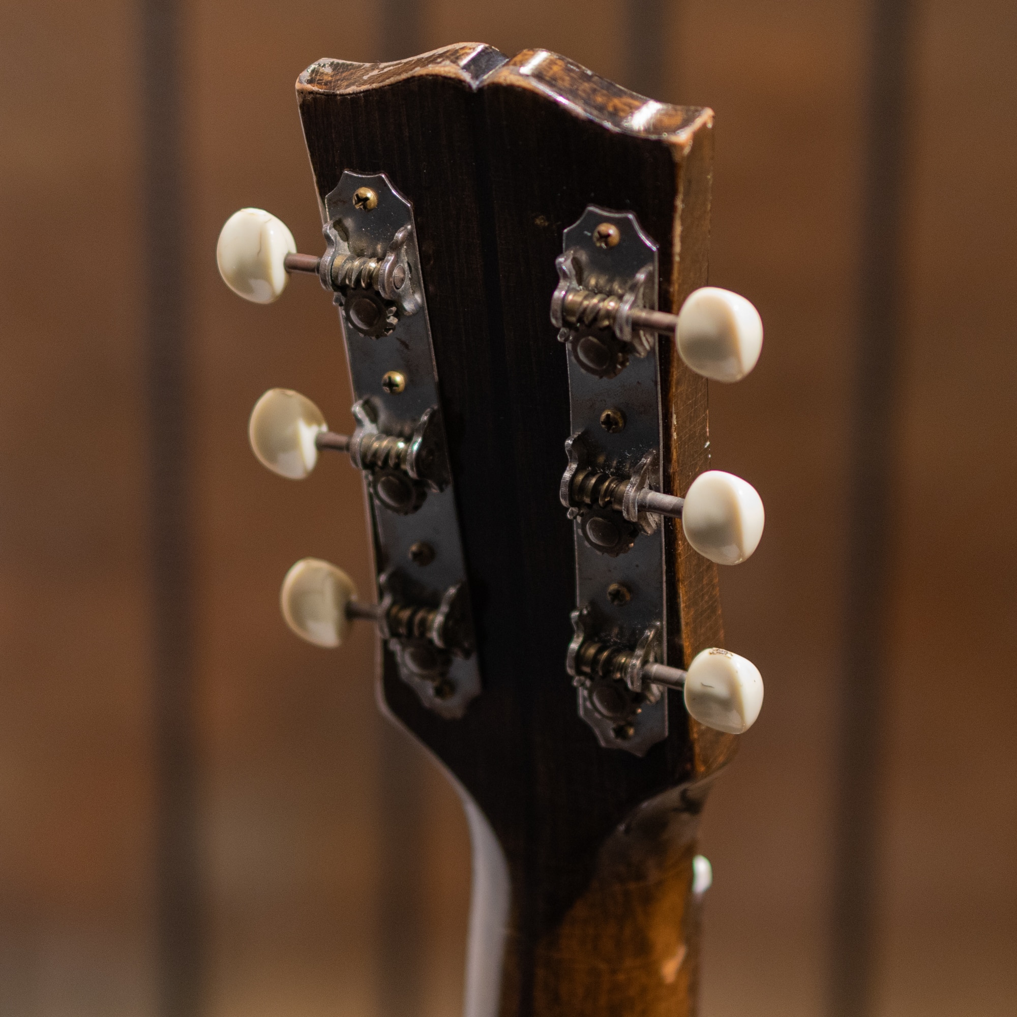 LG-2 Mahogany Top / 1944