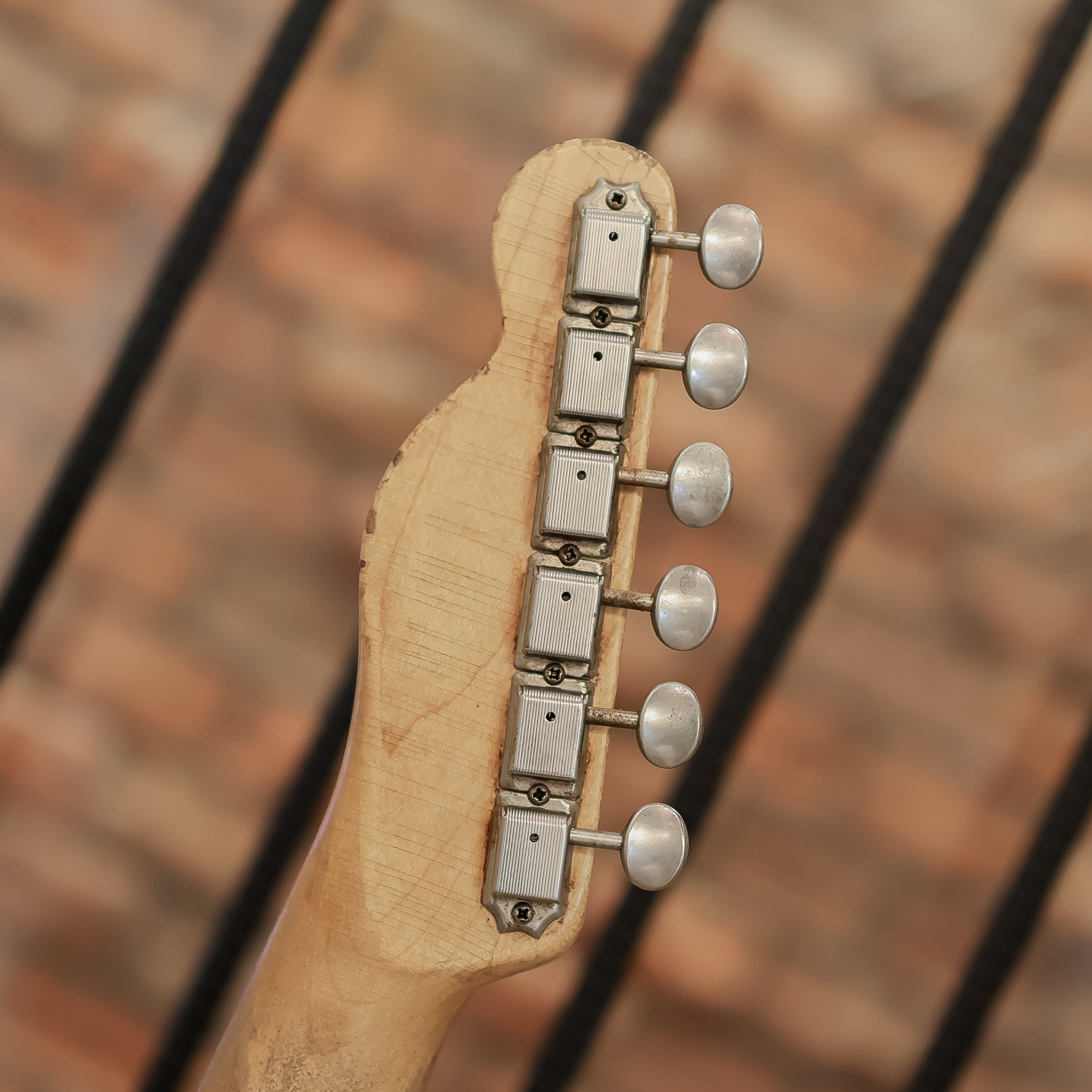 Early 60s Whiteguard #44281 Medium Aging Blonde Rosewood FB Medium