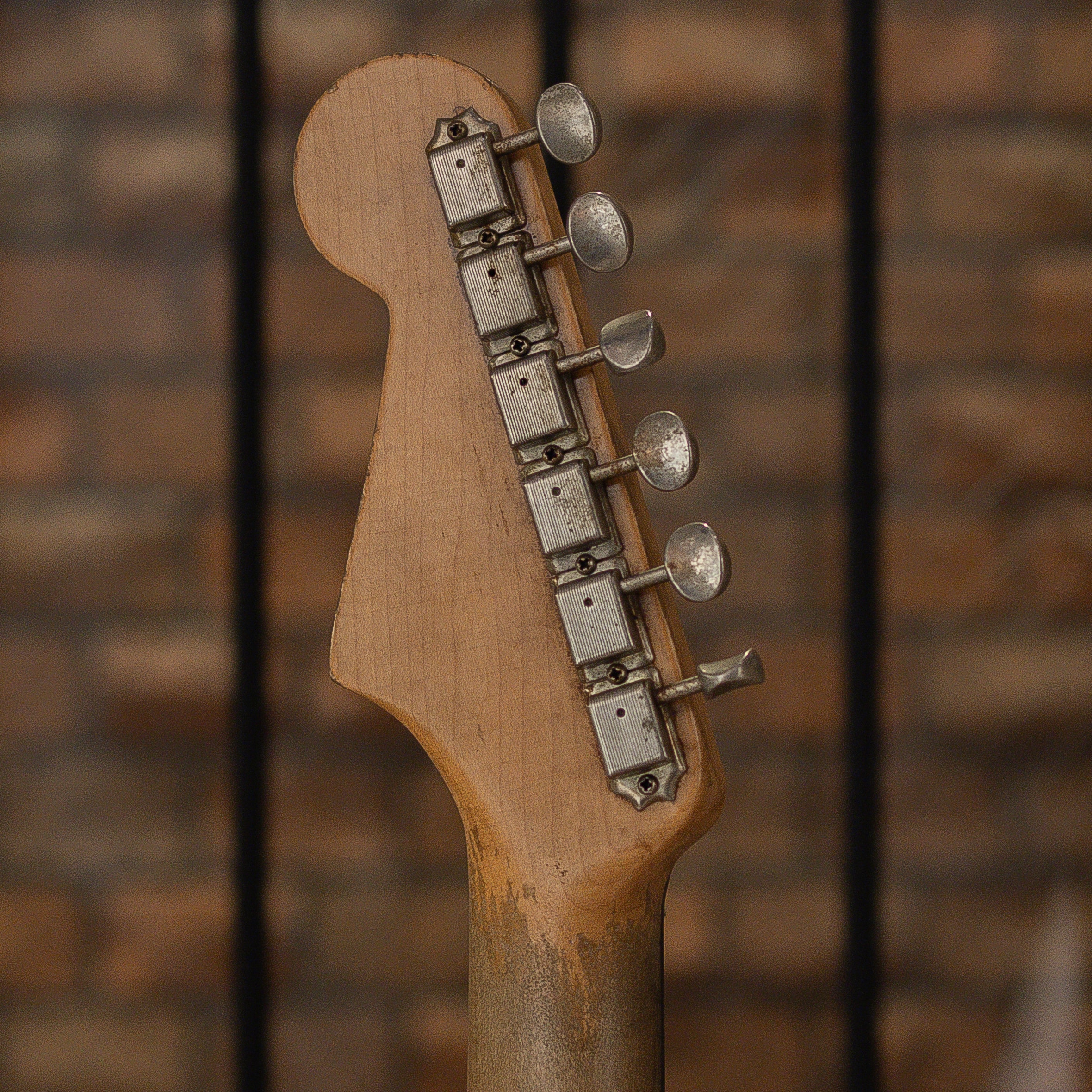 Early 60s Contour Body #44093 Super Heavy Aging Sunburst Medium C Neck