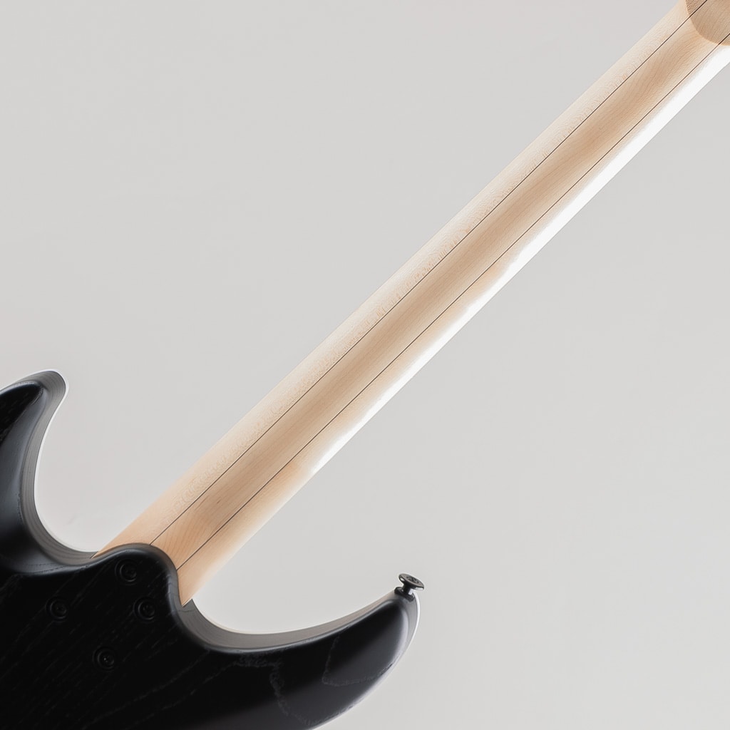 JMY2-ASH-E / Open Pore Black