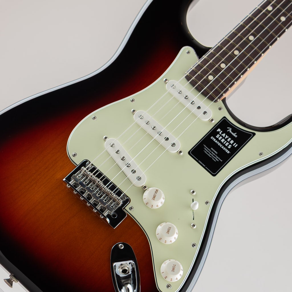Limited Edition Player II Stratocaster /3-Color Sunburst